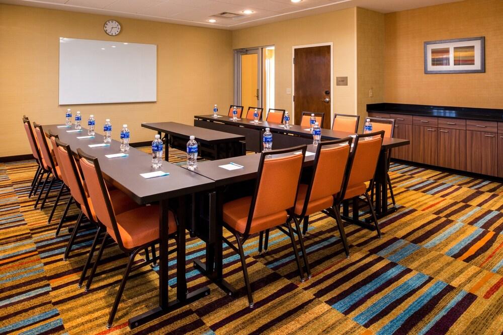 Fairfield Inn & Suites By Marriott Akron Stow מראה חיצוני תמונה