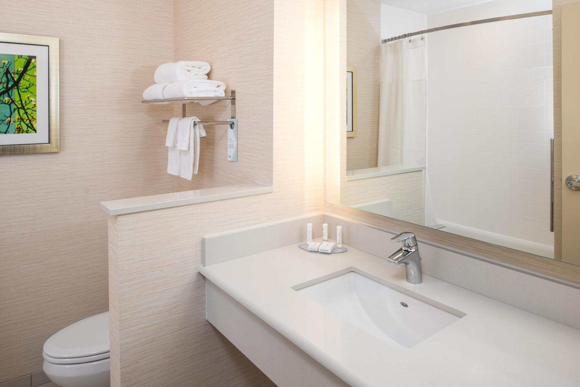 Fairfield Inn & Suites By Marriott Akron Stow מראה חיצוני תמונה