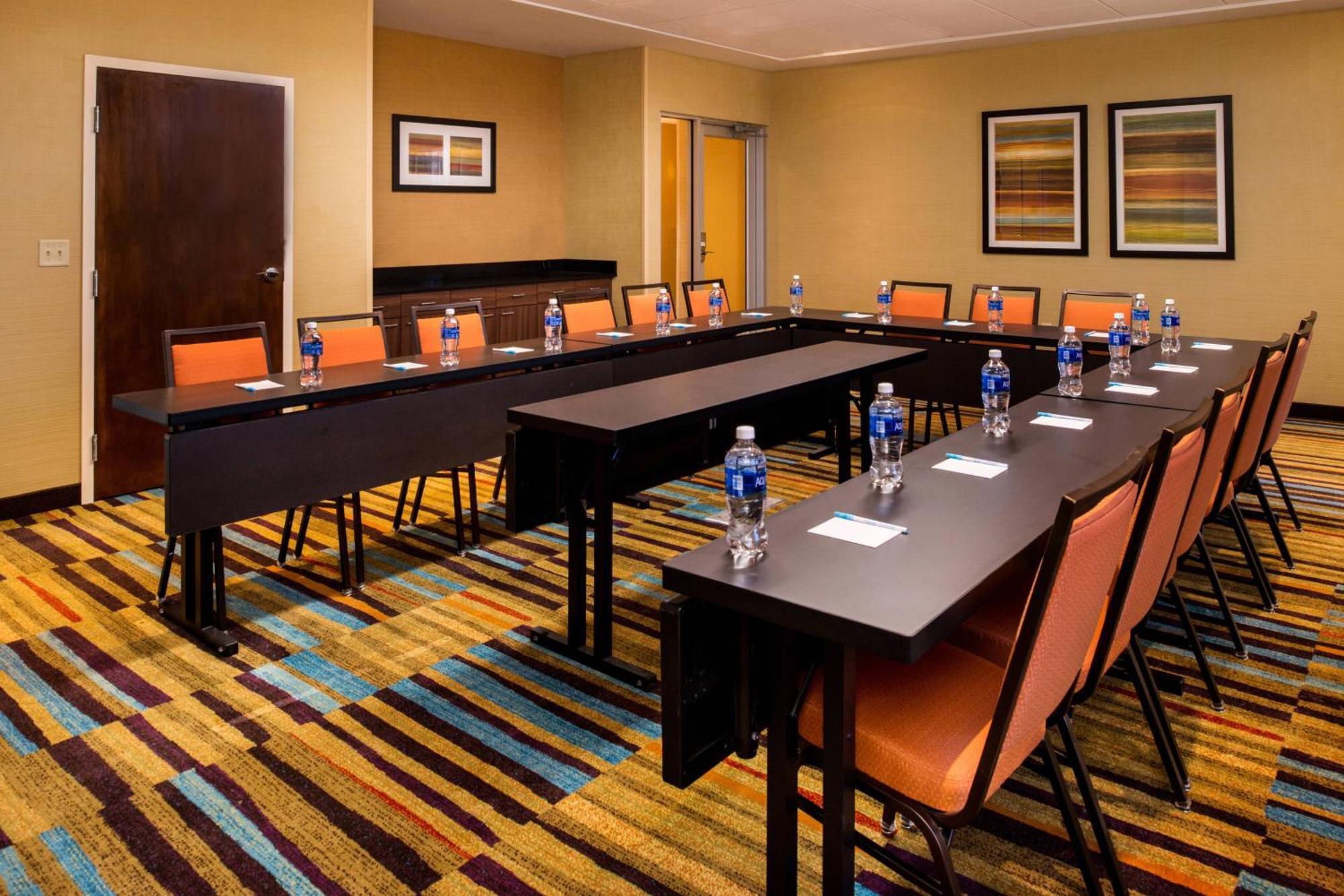 Fairfield Inn & Suites By Marriott Akron Stow מראה חיצוני תמונה