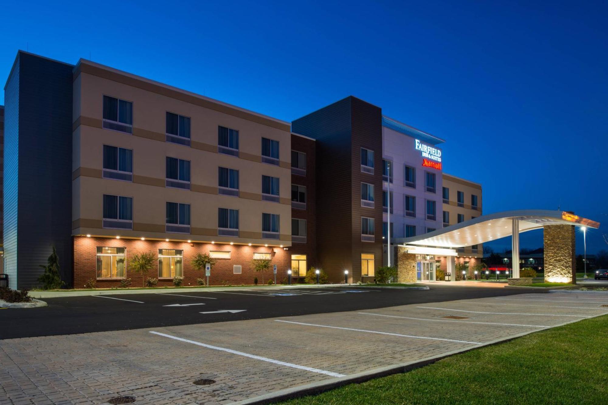 Fairfield Inn & Suites By Marriott Akron Stow מראה חיצוני תמונה